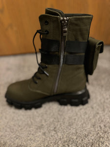 Chunky combat boot